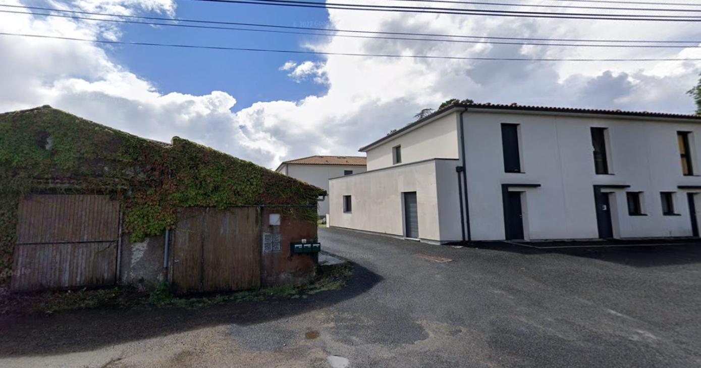 Du Vignoble A L'Atlantique - Residence Montifault Gites Du 2 Au 3 Pieces Le Pallet エクステリア 写真