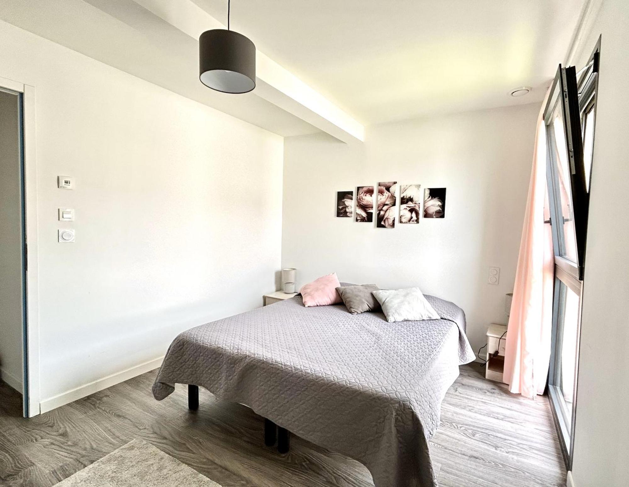Du Vignoble A L'Atlantique - Residence Montifault Gites Du 2 Au 3 Pieces Le Pallet エクステリア 写真